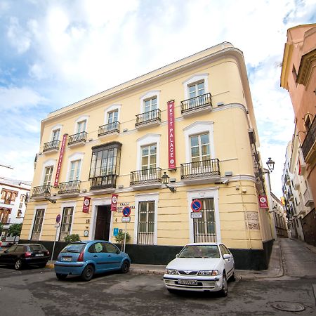 Petit Palace Santa Cruz Hotel Seville Exterior photo